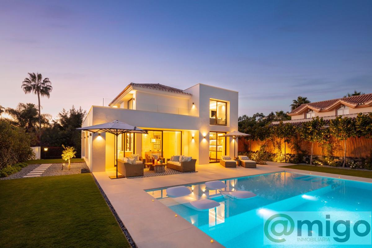For sale of villa in Marbella