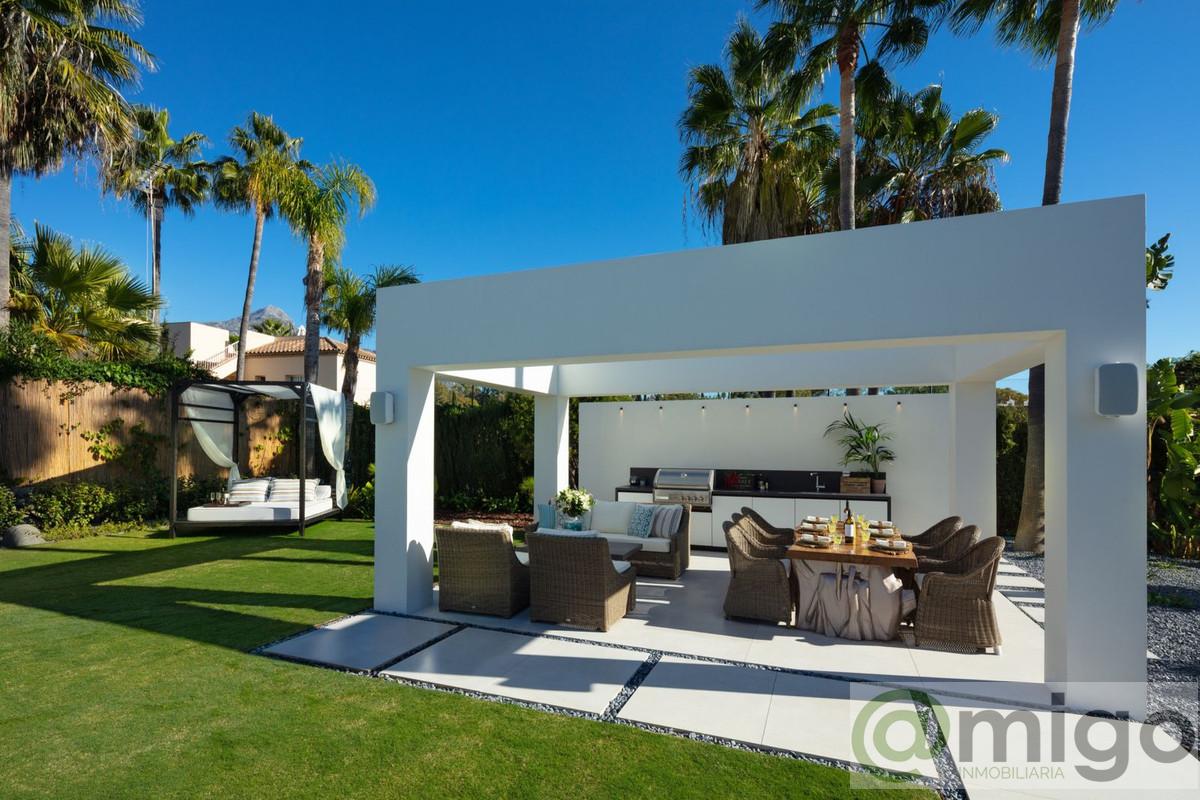 For sale of villa in Marbella