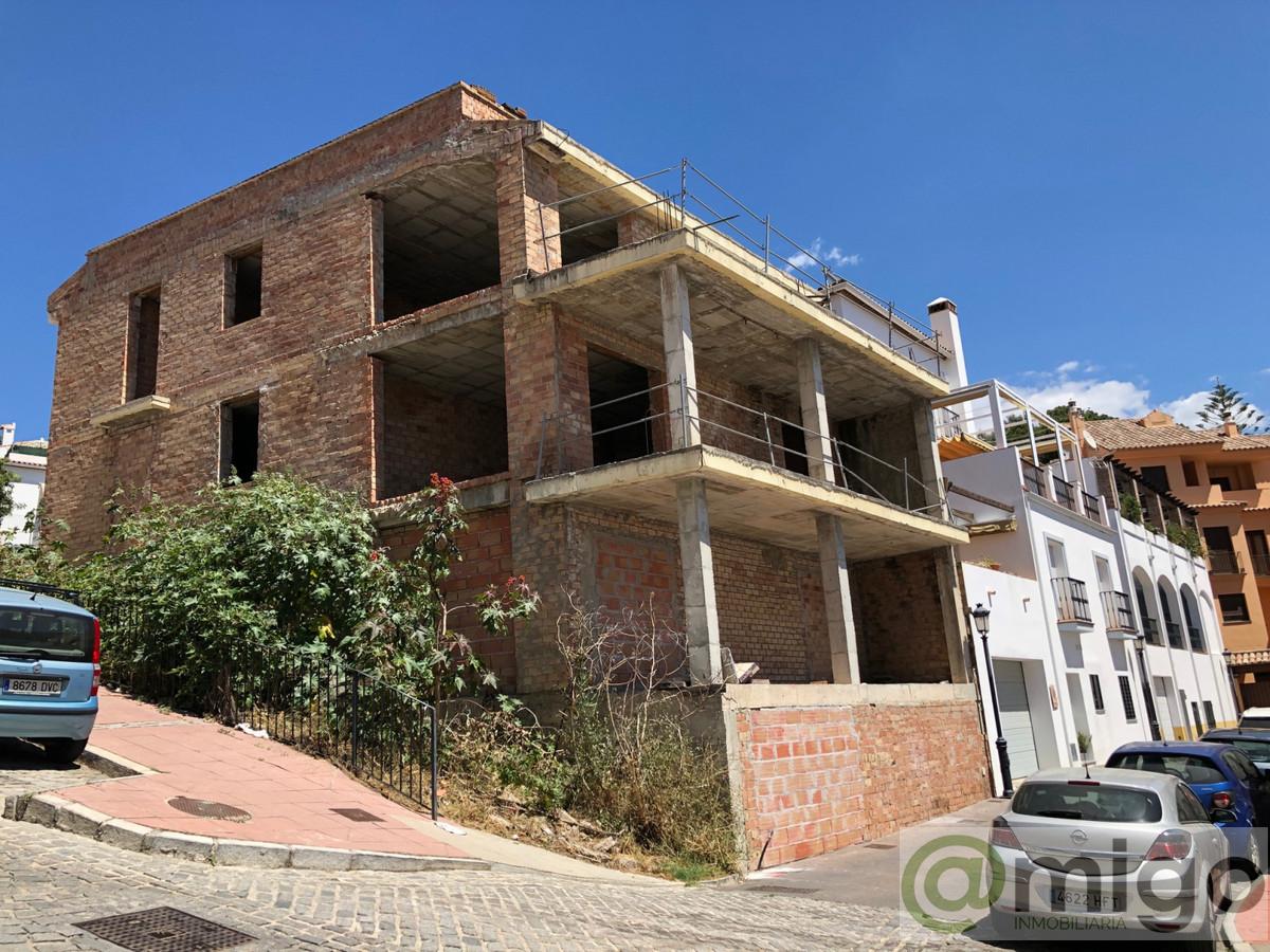 For sale of commercial in Marbella