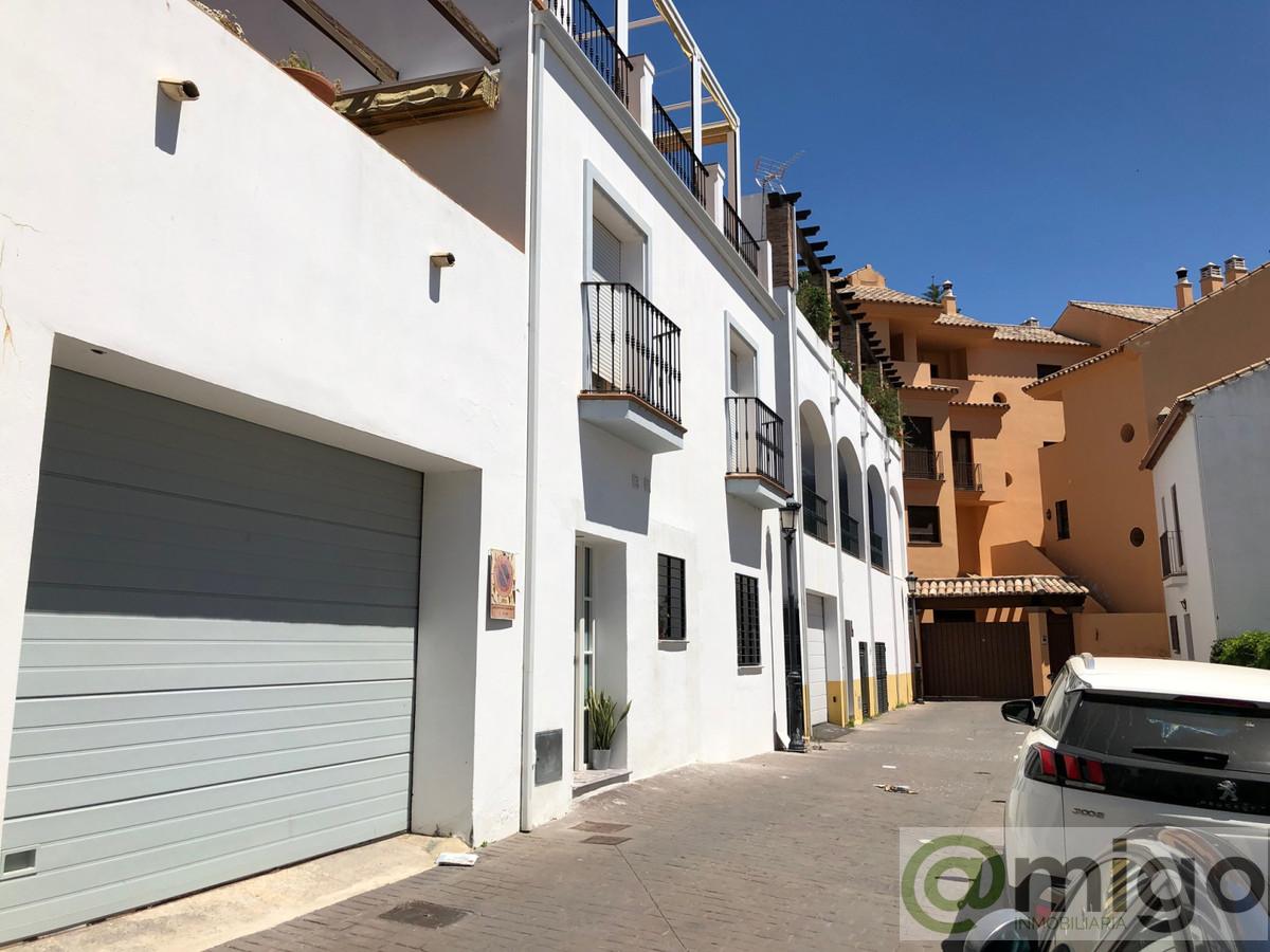 For sale of commercial in Marbella