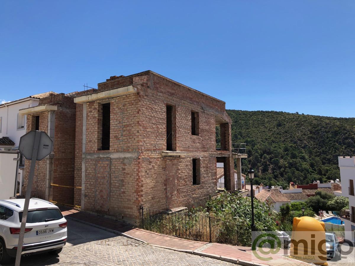 For sale of commercial in Marbella