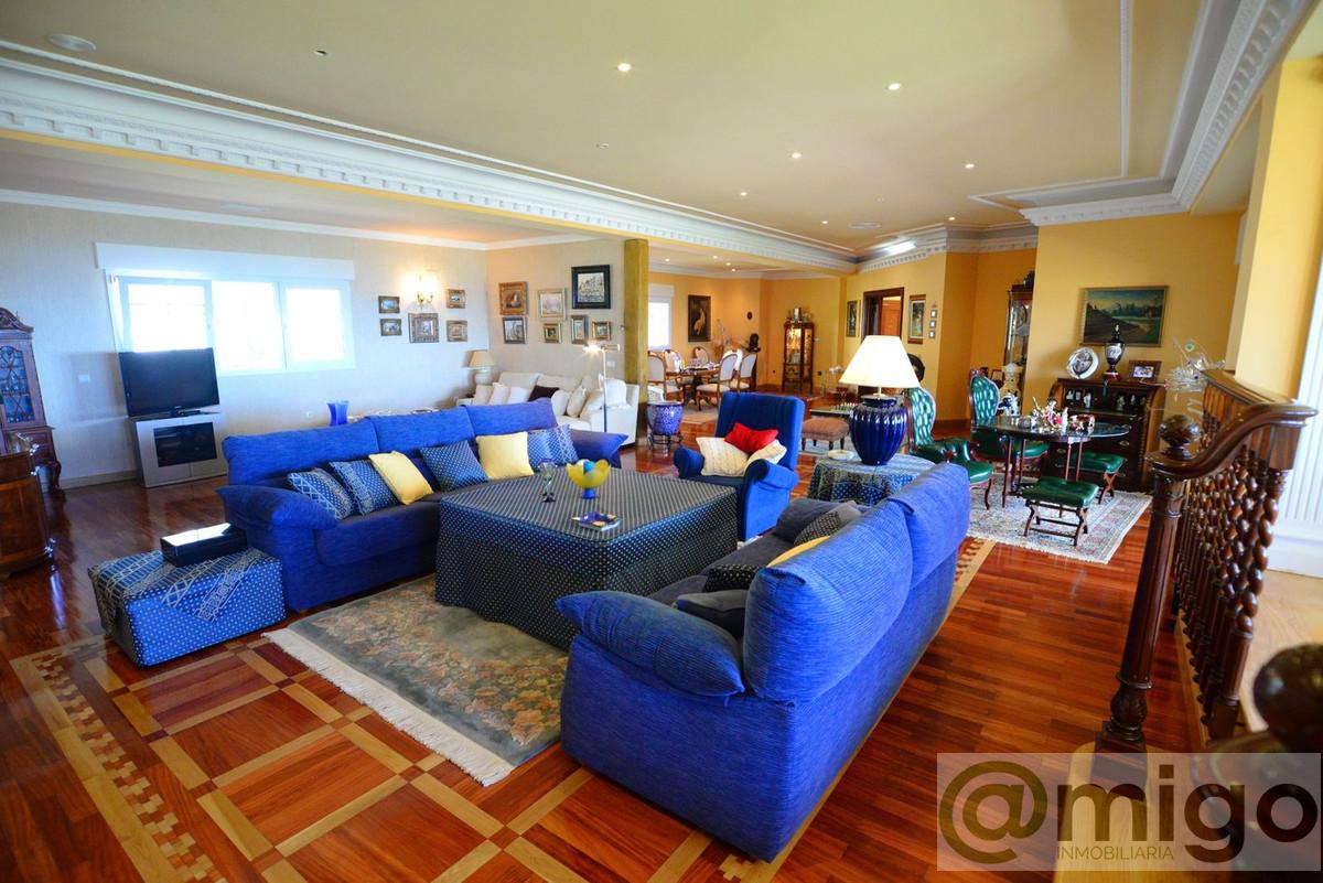 Venta de villa en Málaga Este