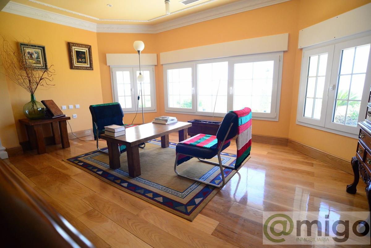 Venta de villa en Málaga Este