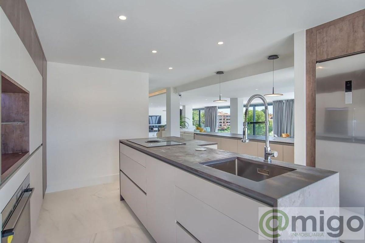 For sale of villa in Marbella