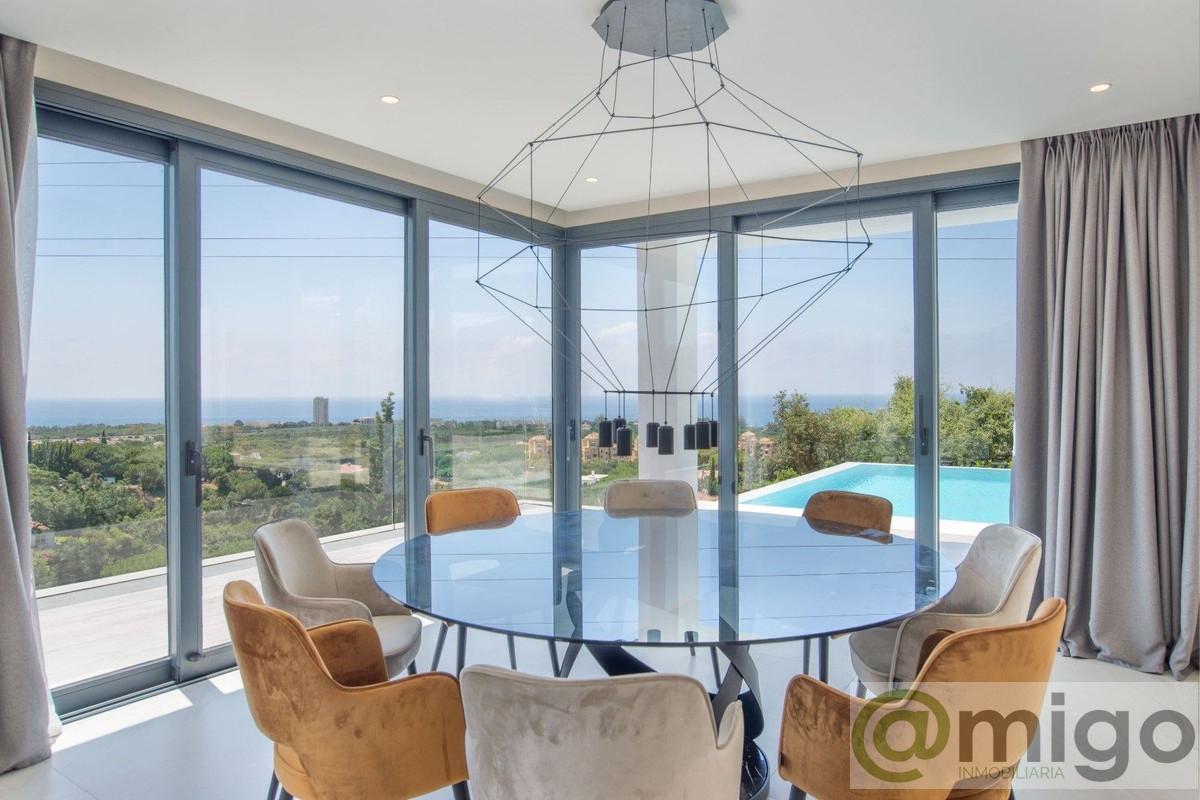 For sale of villa in Marbella