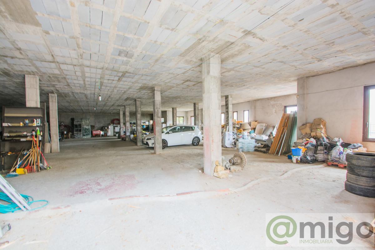 For sale of commercial in Marbella