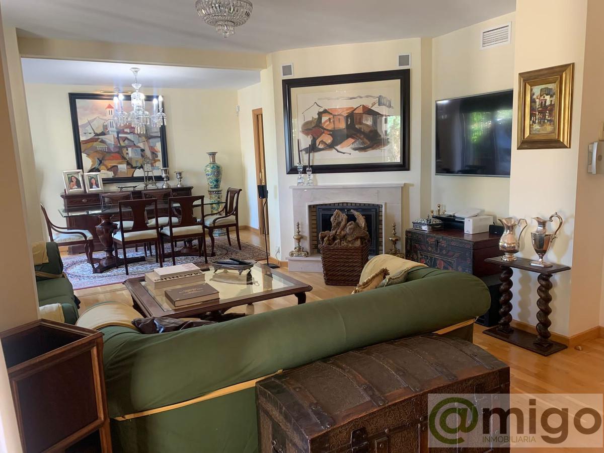 For sale of villa in Málaga Este