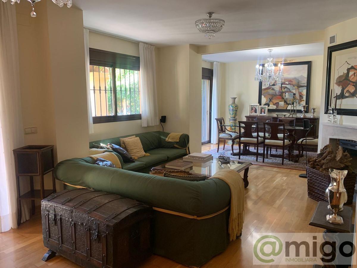 For sale of villa in Málaga Este