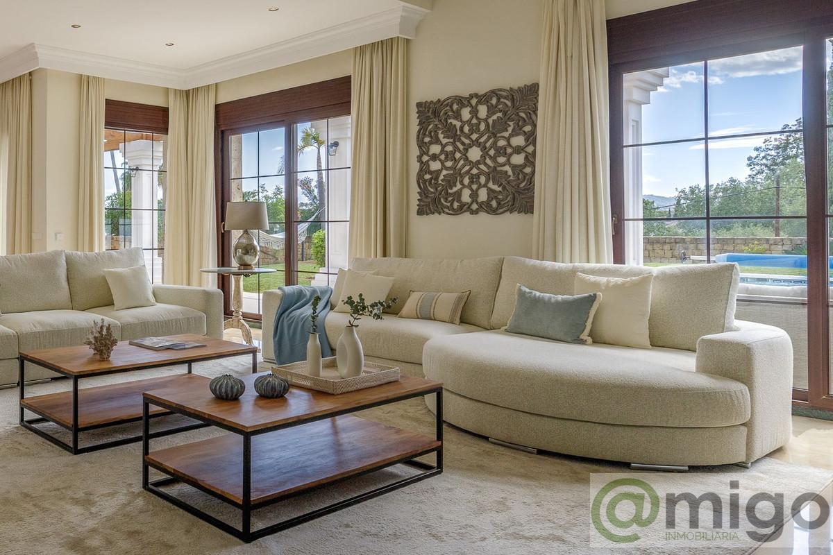 For sale of villa in Mijas Golf