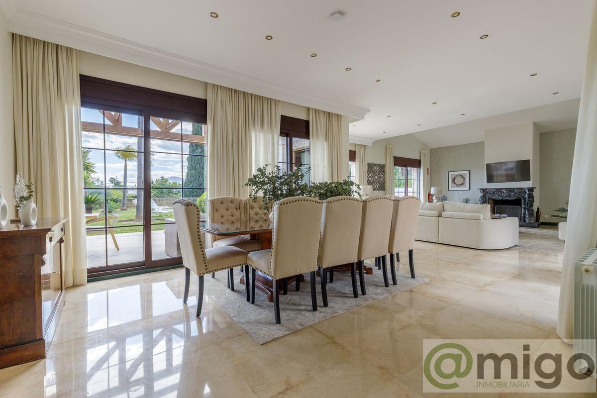 For sale of villa in Mijas Golf