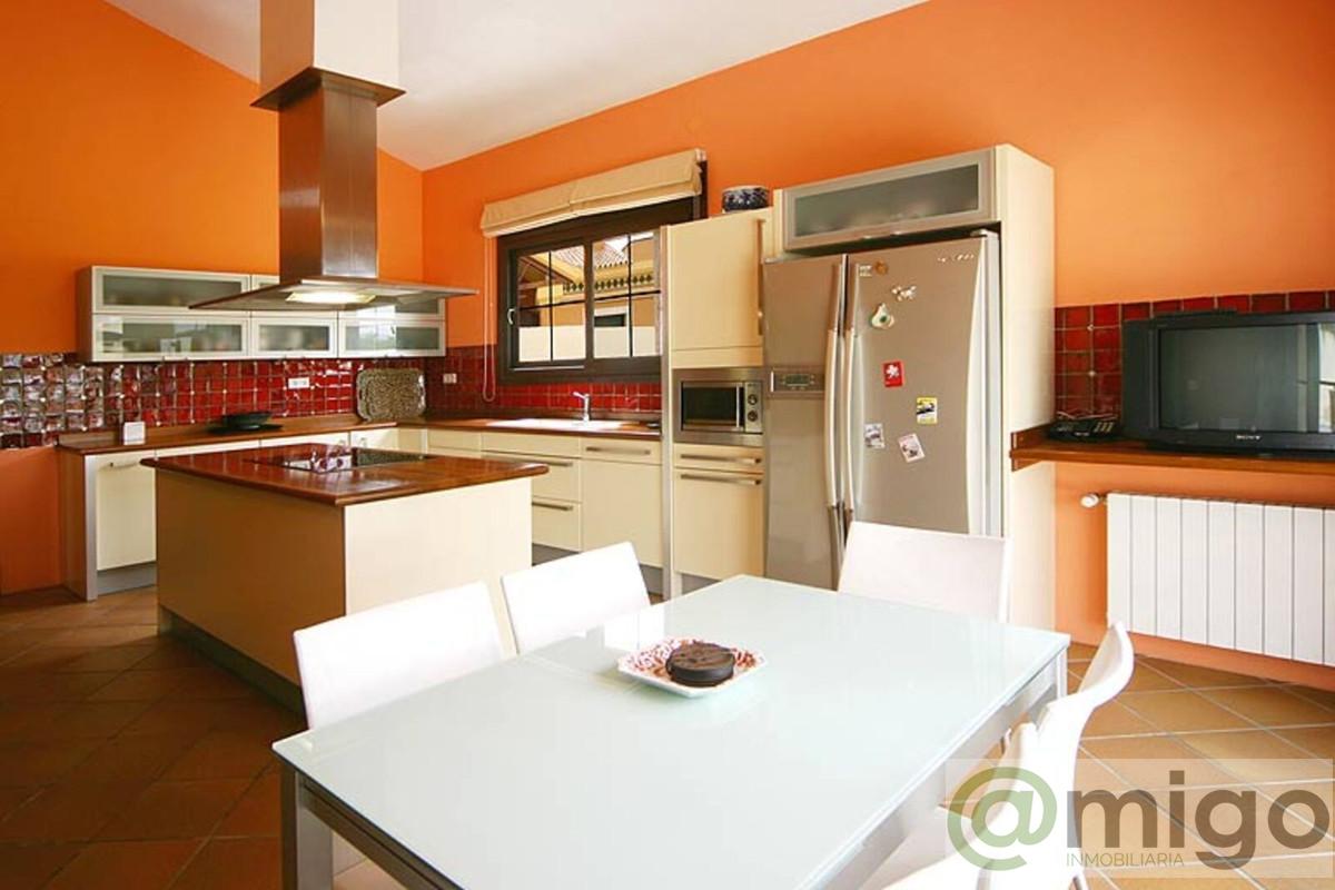 For sale of villa in Mijas Golf