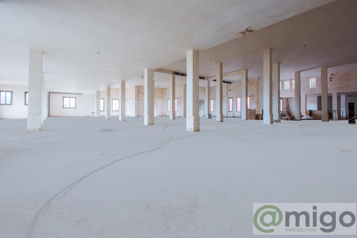 For sale of commercial in Marbella
