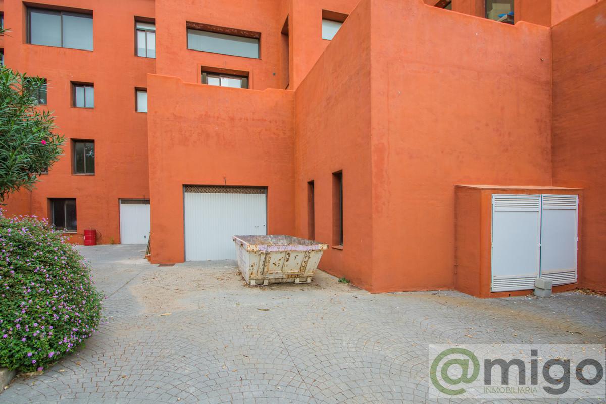 For sale of commercial in Marbella