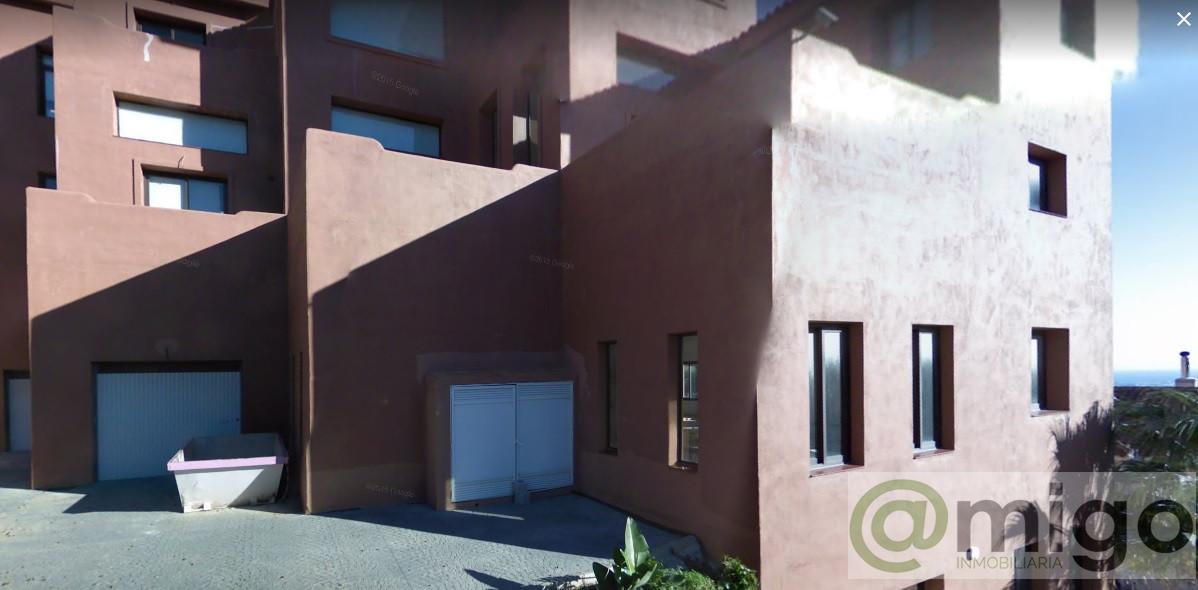 For sale of commercial in Marbella