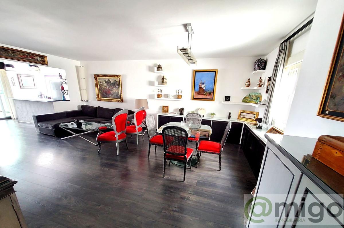 For sale of penthouse in Marbella