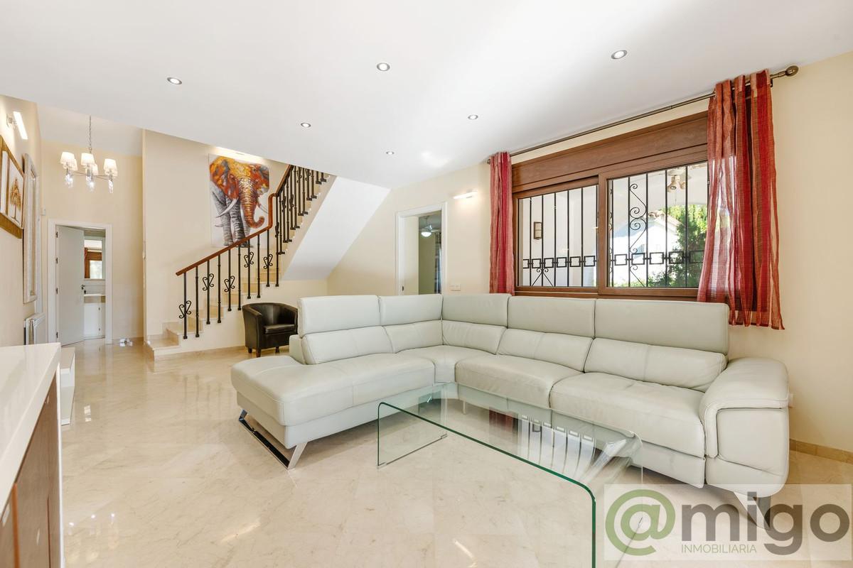 Venta de villa en Atalaya