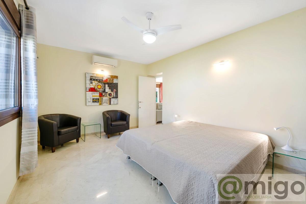 Venta de villa en Atalaya