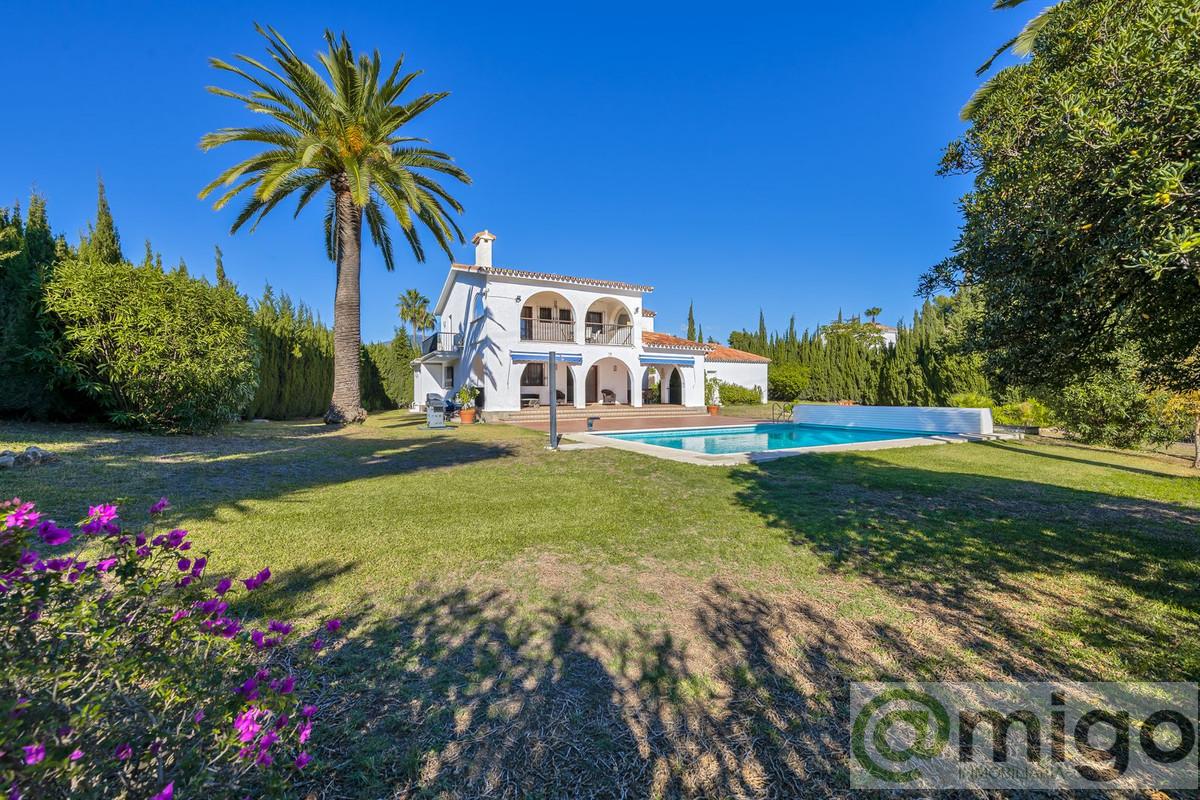 Venta de villa en Atalaya