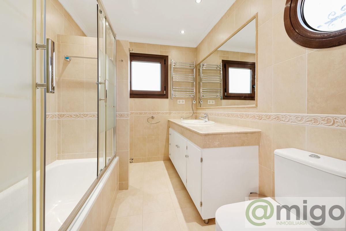 Venta de villa en Atalaya