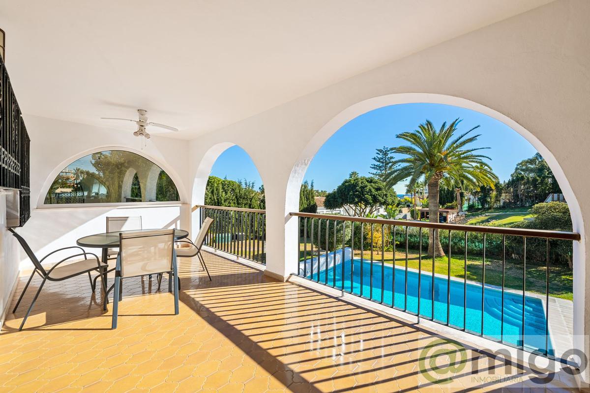 Venta de villa en Atalaya
