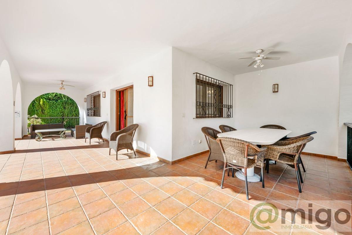 Venta de villa en Atalaya