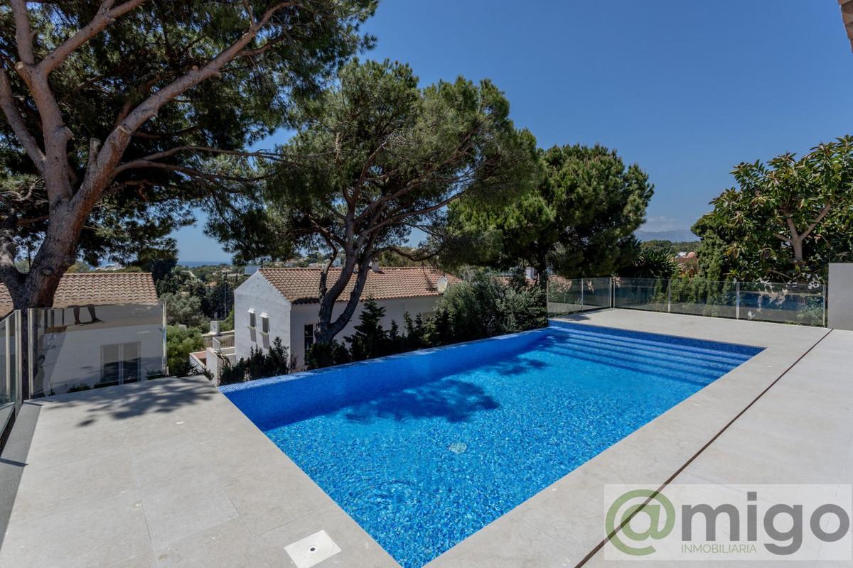 For sale of villa in Marbella