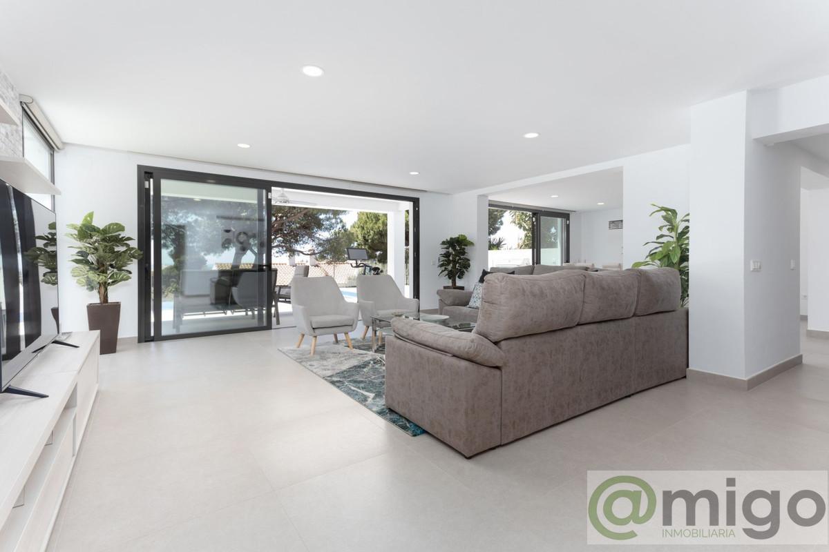 For sale of villa in Marbella