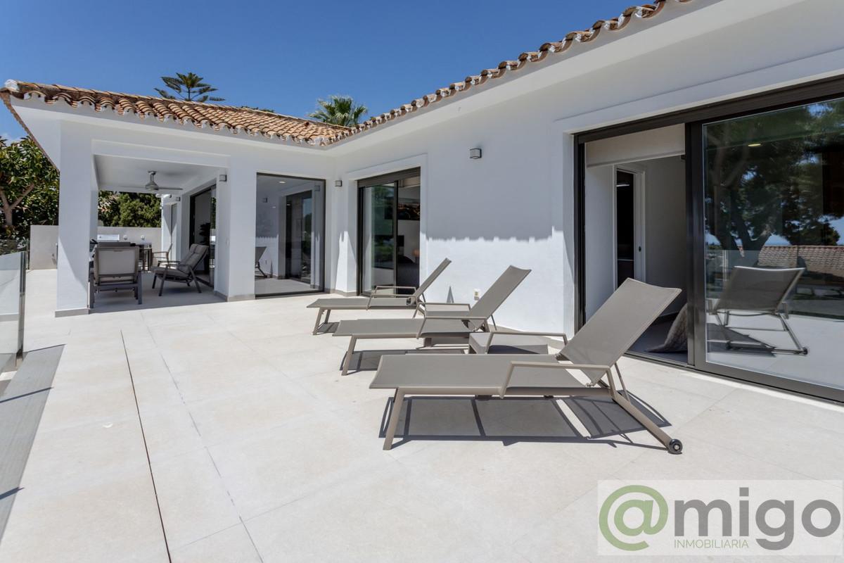 For sale of villa in Marbella