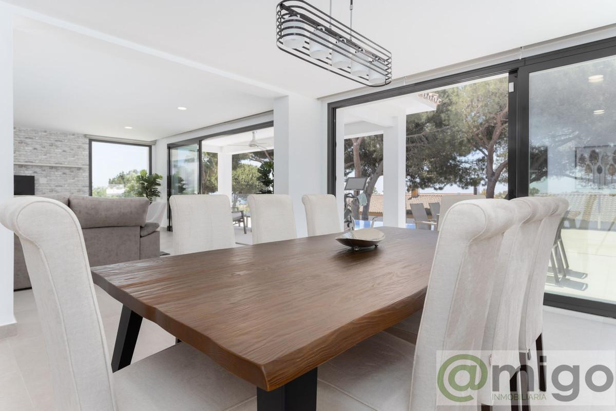 For sale of villa in Marbella