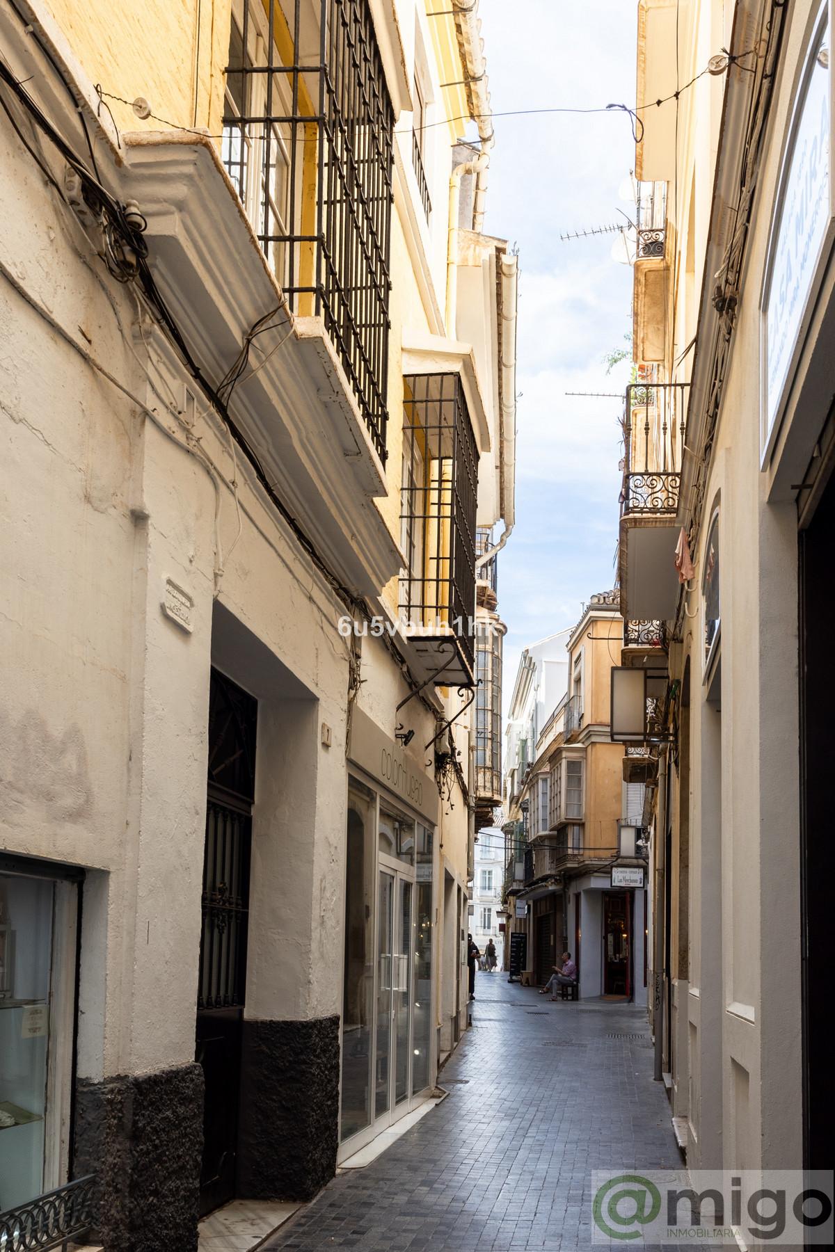 For sale of apartment in Málaga Centro