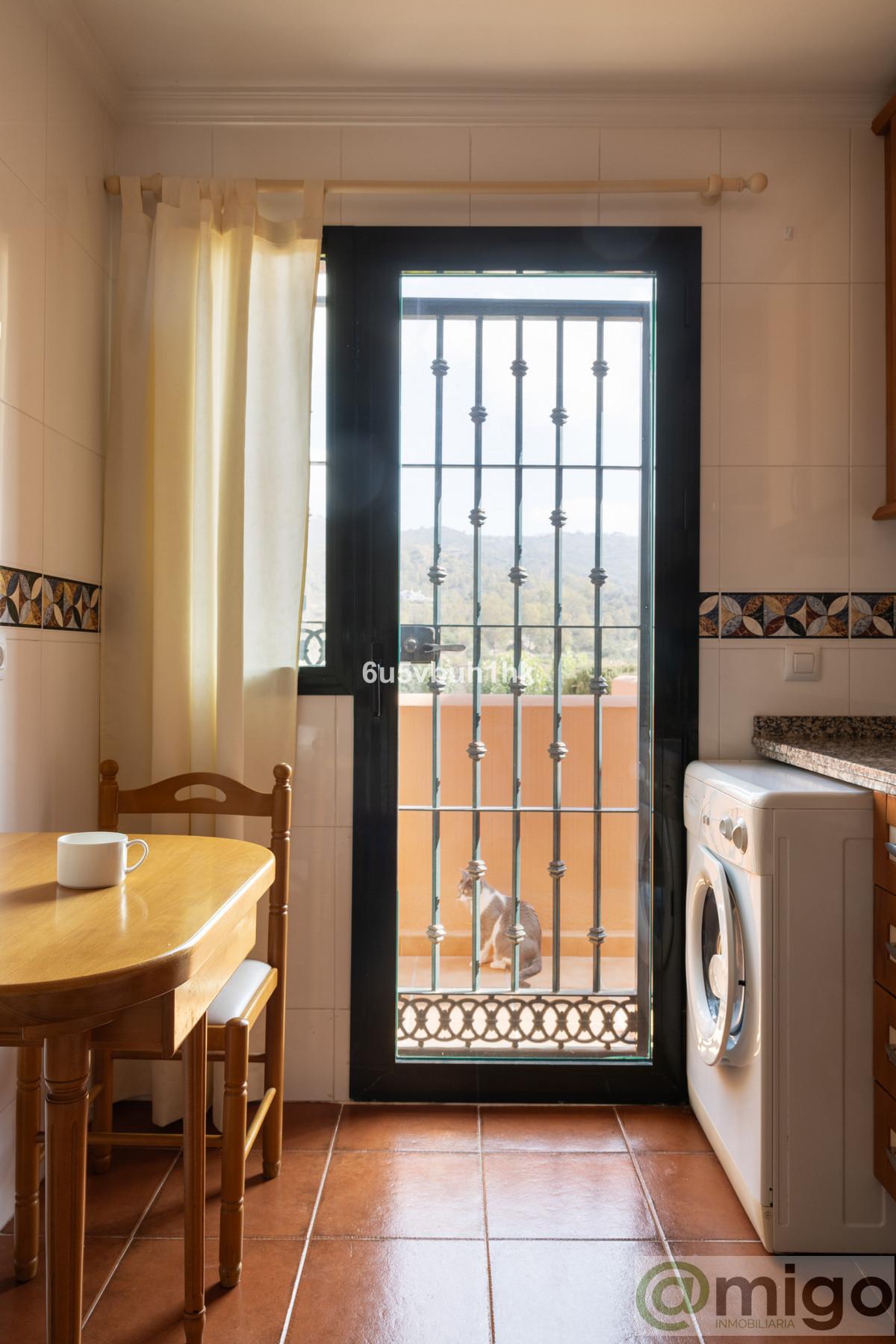 For sale of penthouse in Marbella