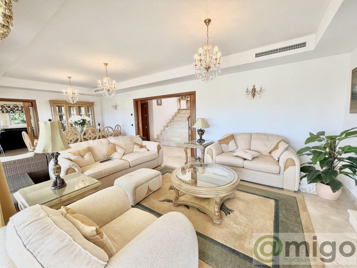 For sale of villa in Mijas Golf