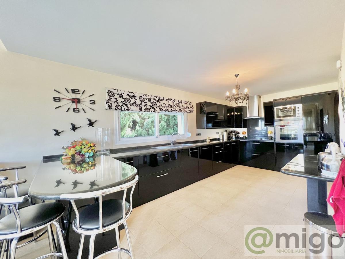 For sale of villa in Mijas Golf