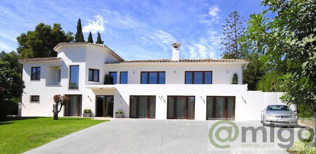 Продажа от

 Виллa на Marbella