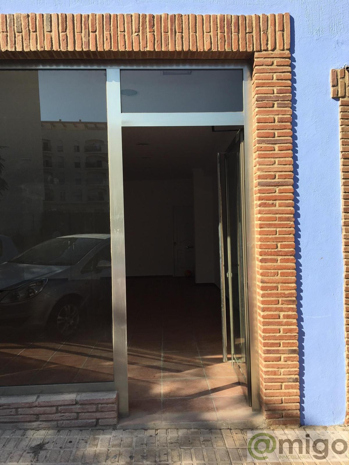 For sale of commercial in San Luis de Sabinillas