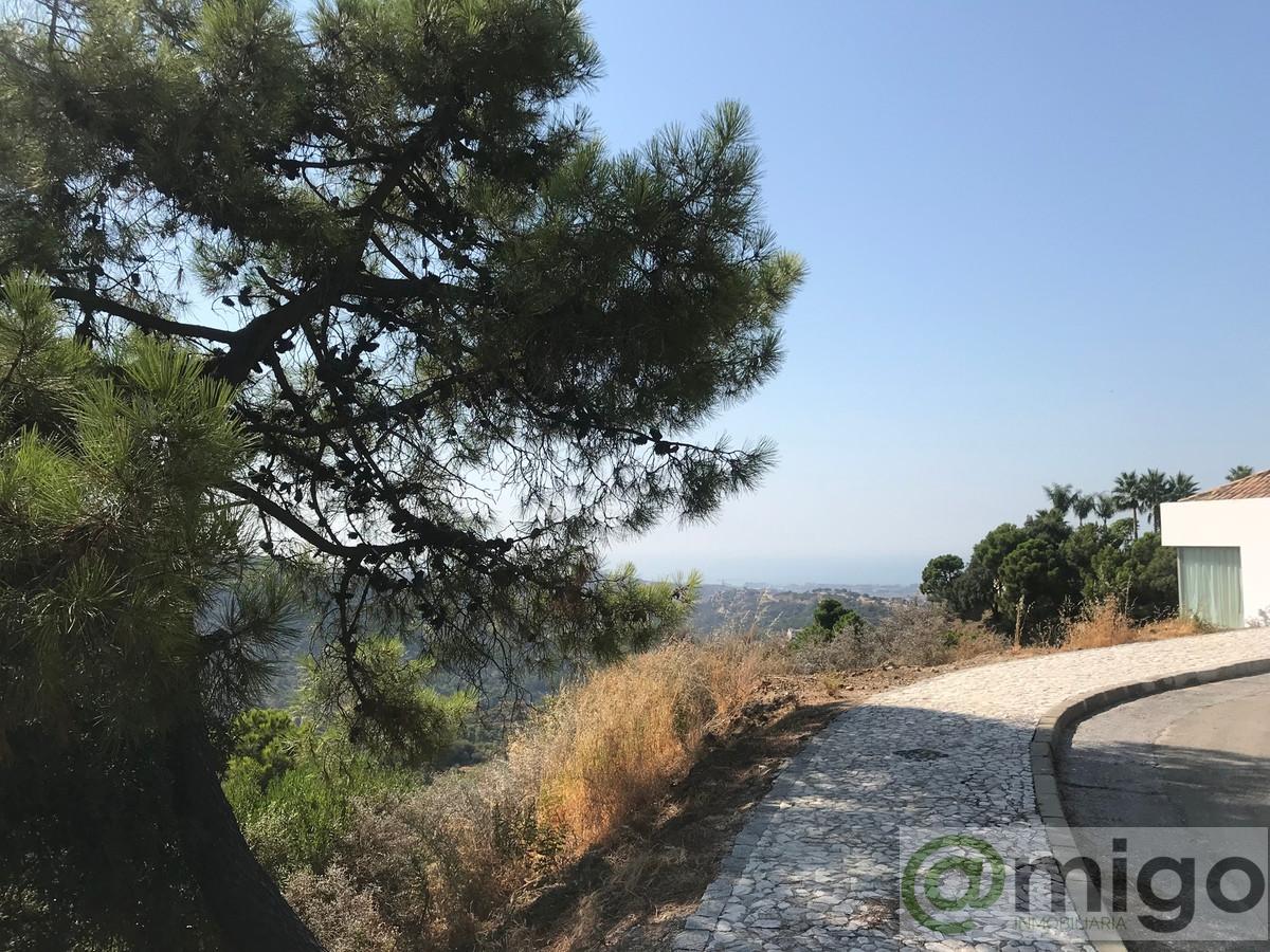 For sale of land in Marbella