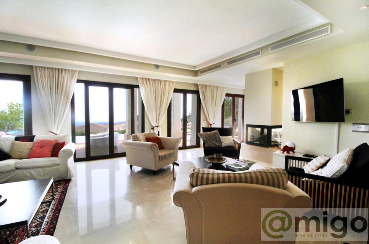 For sale of villa in Marbella