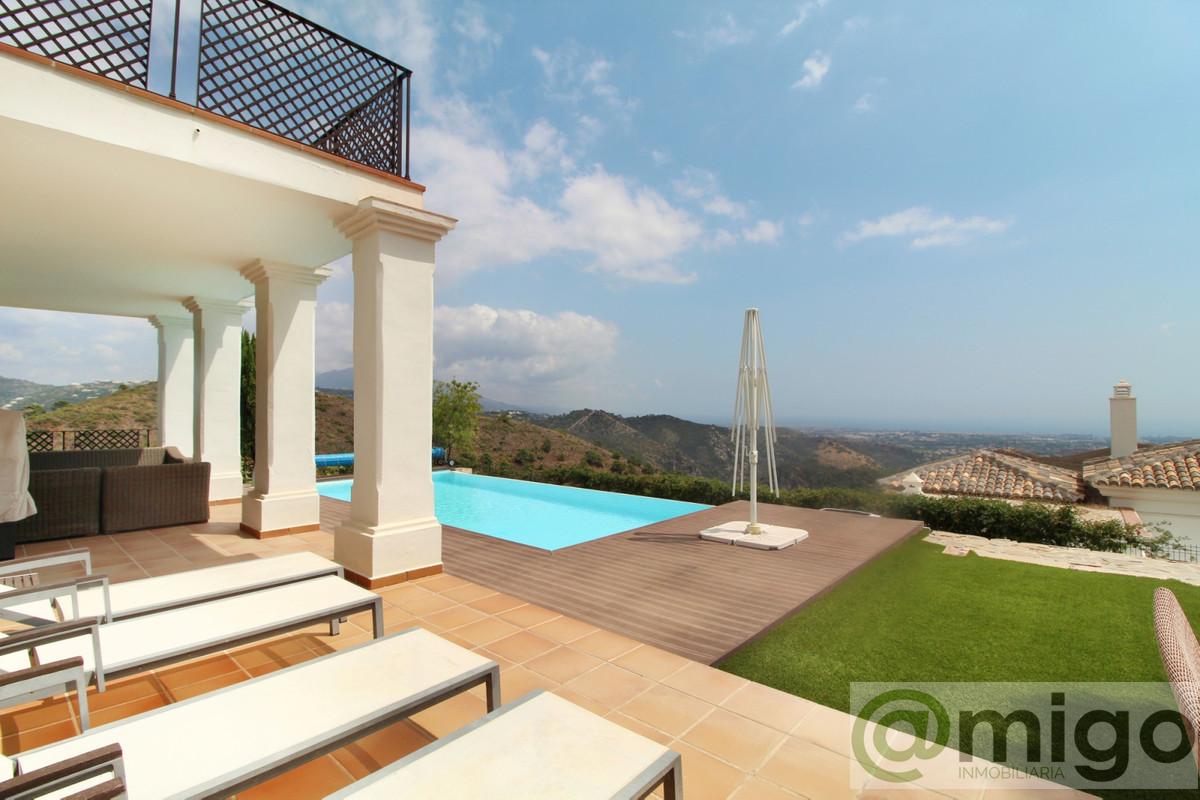 For sale of villa in Marbella