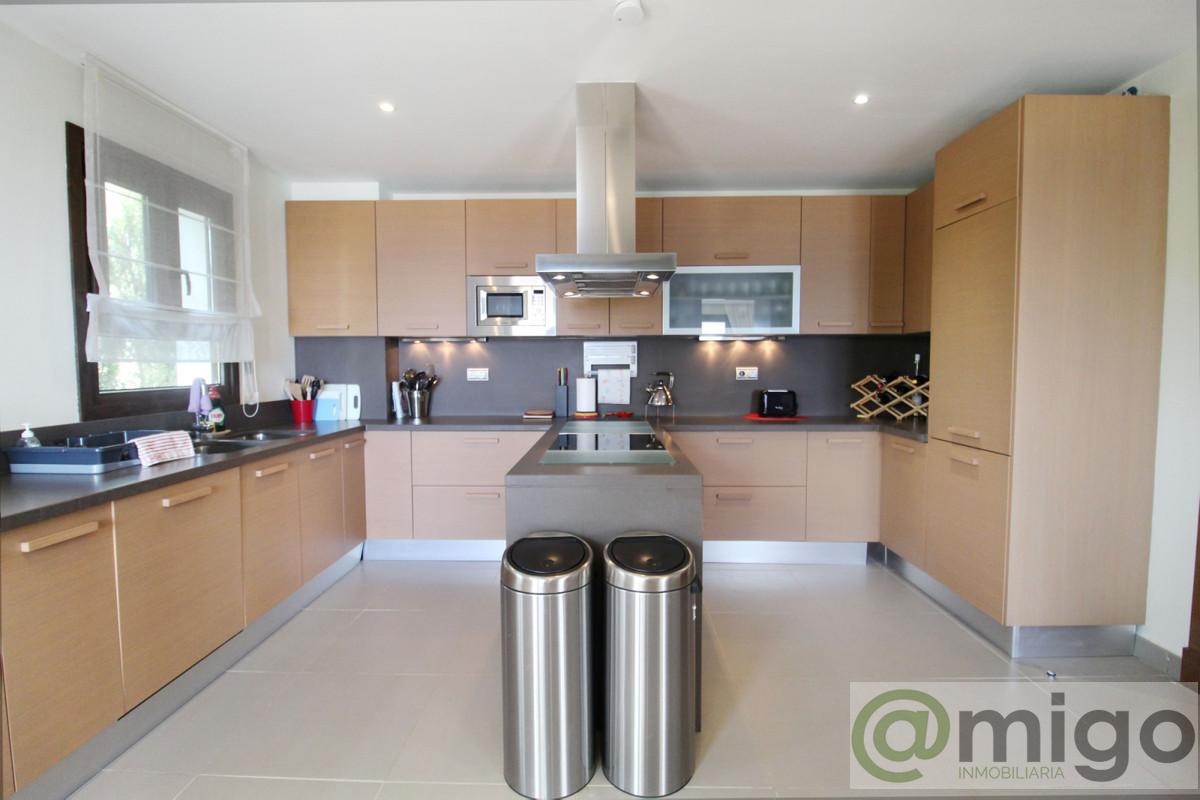For sale of villa in Marbella