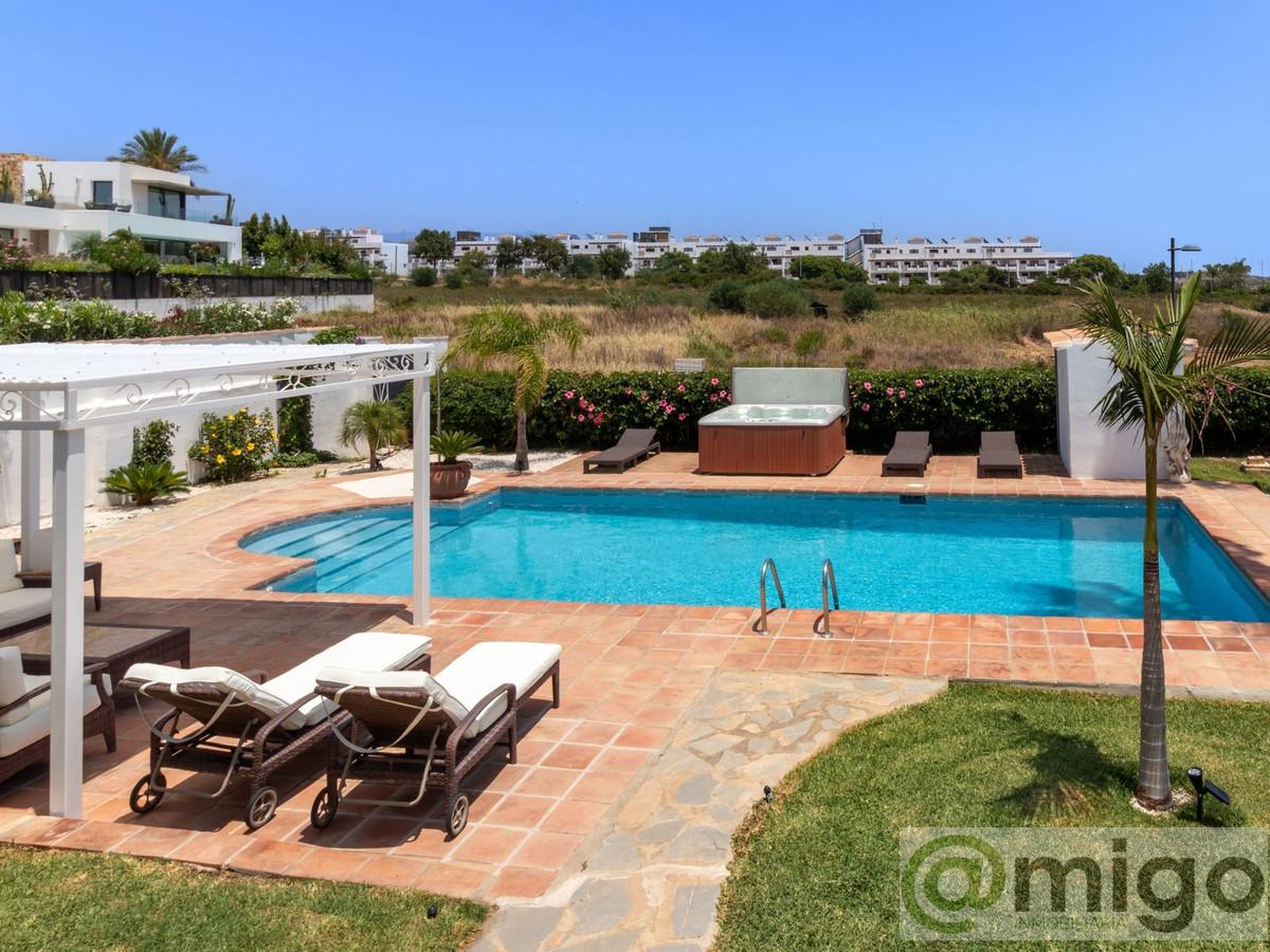 Venta de villa en Estepona