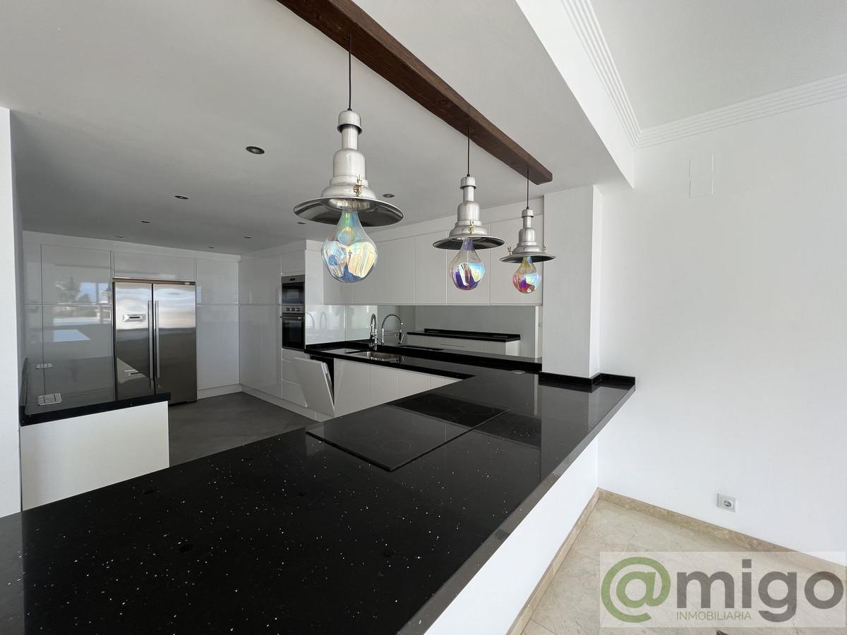 Venta de villa en La Duquesa