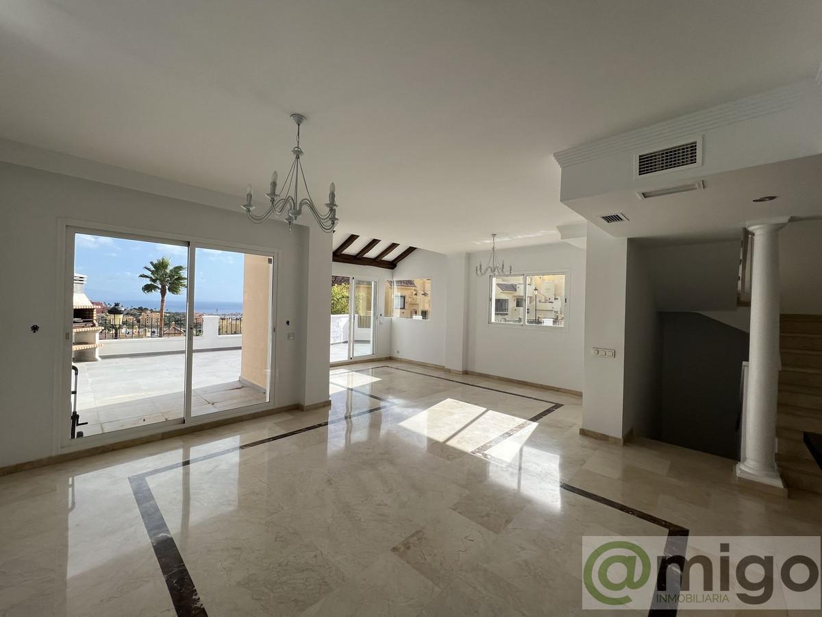 Venta de villa en La Duquesa