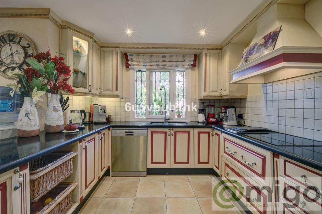 For sale of villa in Marbella