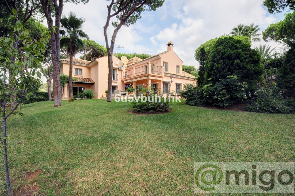 For sale of villa in Marbella