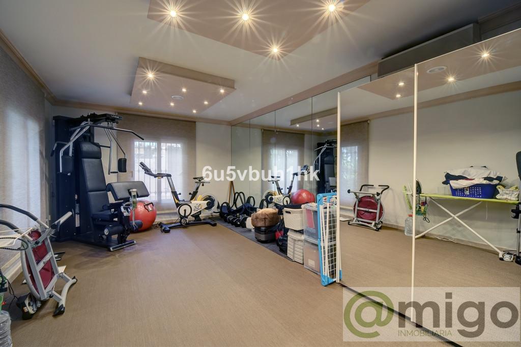 For sale of villa in Marbella