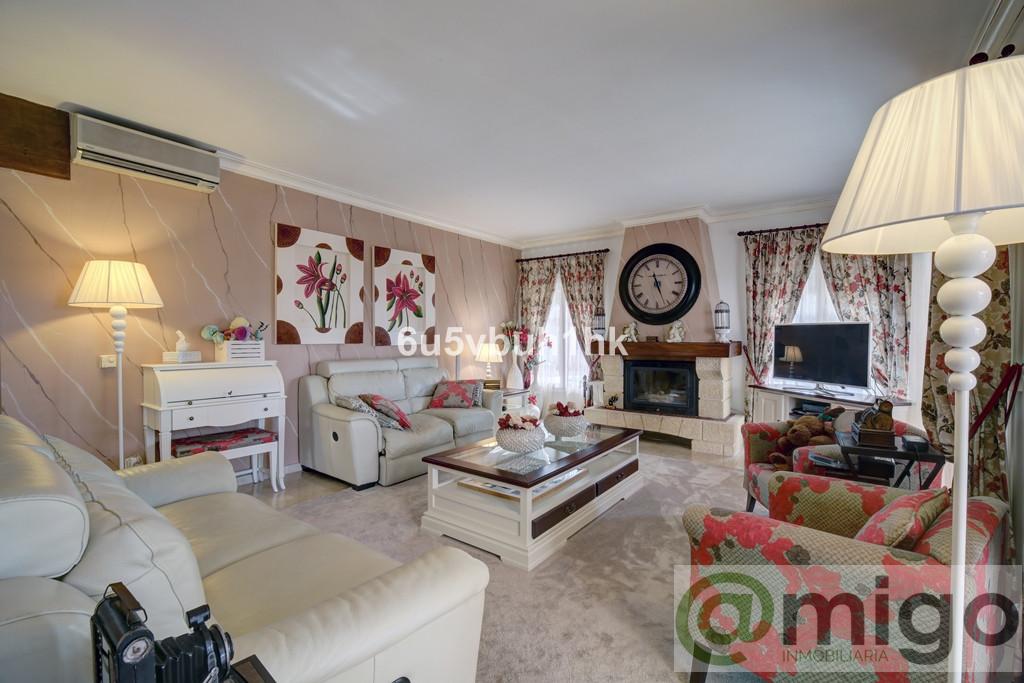 For sale of villa in Marbella