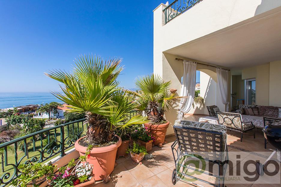 For sale of penthouse in Marbella