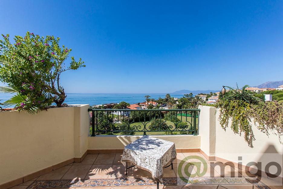 For sale of penthouse in Marbella