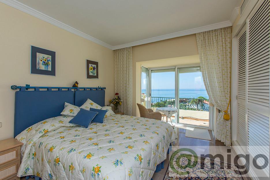 For sale of penthouse in Marbella