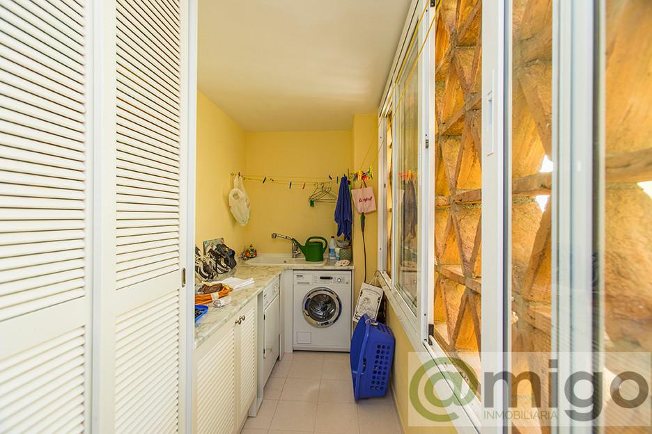 For sale of penthouse in Marbella